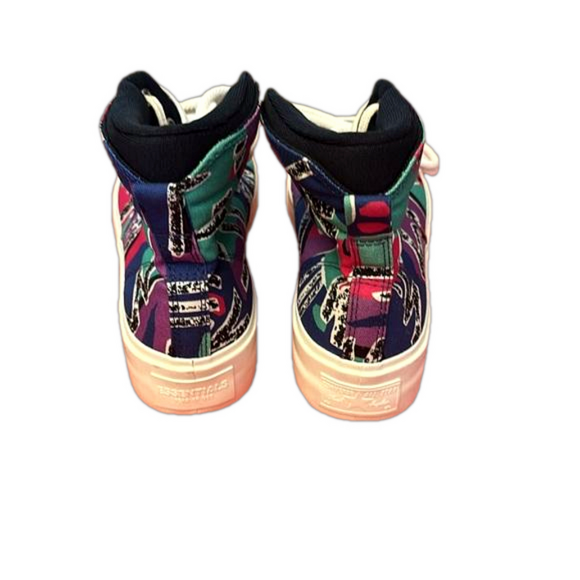 Men’s Converse Multiple Color Sneakers - Picture 5 of 8